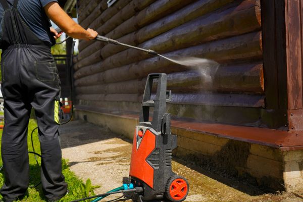 Log Residence Power Washing